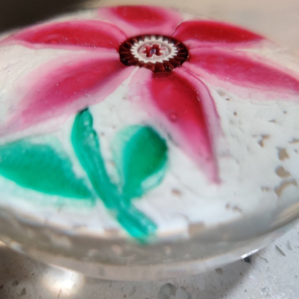 Murano Glass? LAMPWORK Poinsettia FLOWER Marshmallow White "SNOW" Paperweight - Picture 6 of 13